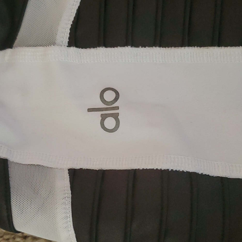 Alo leggings.